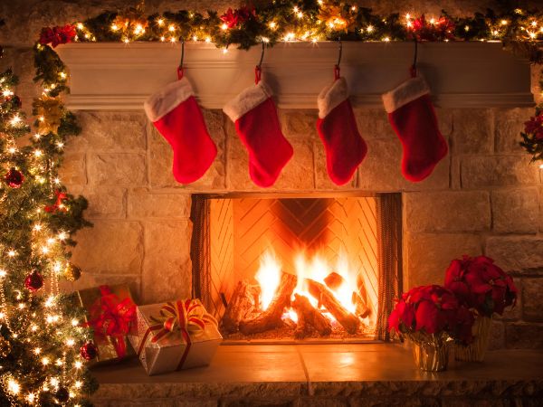 Christmas Fireplace Screen view